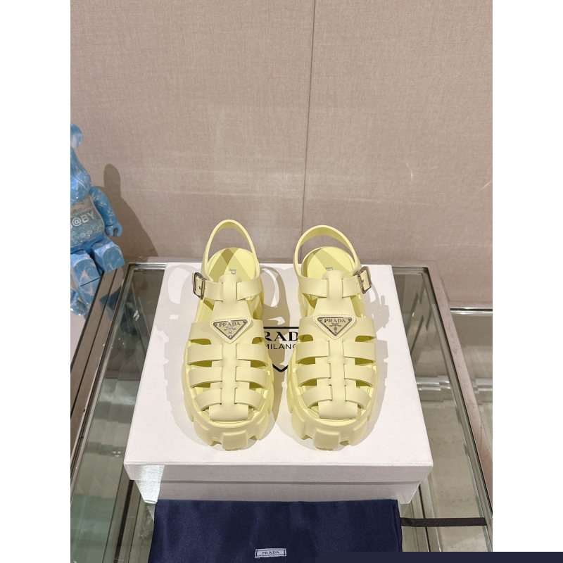 Pra*a sandals